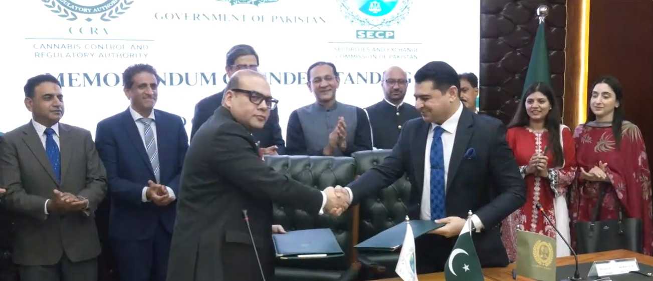 CCRA and SECP Sign MoU to Strengthen Regulatory Coordination and Corporate Facilitation